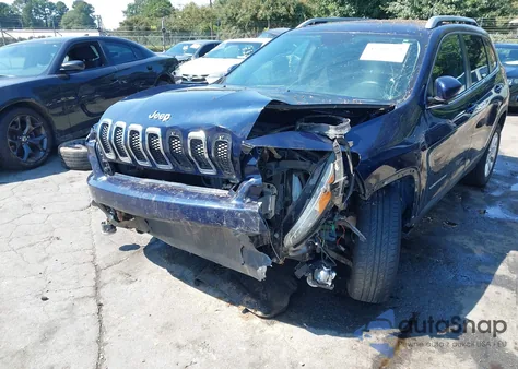 2015 Jeep Cherokee Latitude из США, поврежденный, VIN 1C4PJLCS4FW553394